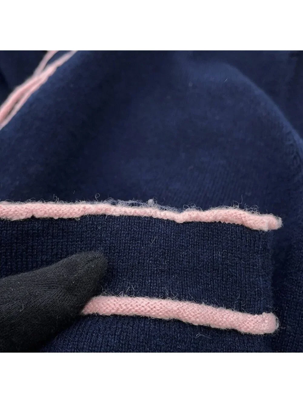 Chanel Cardigan No5 Button Cashmere 36 - Picture 4 of 10